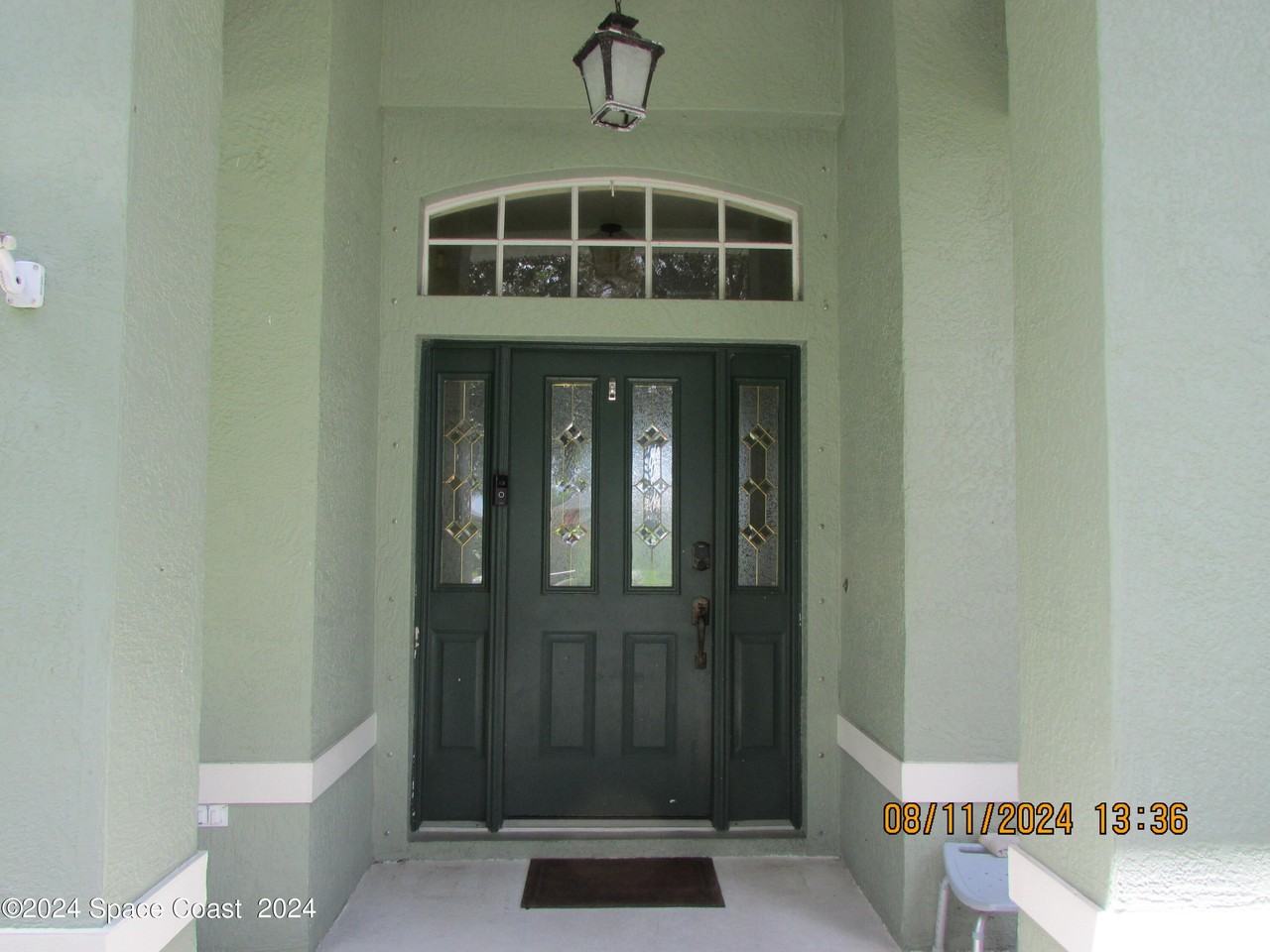 1882 Woodfield Cir - Photo 3 of 50