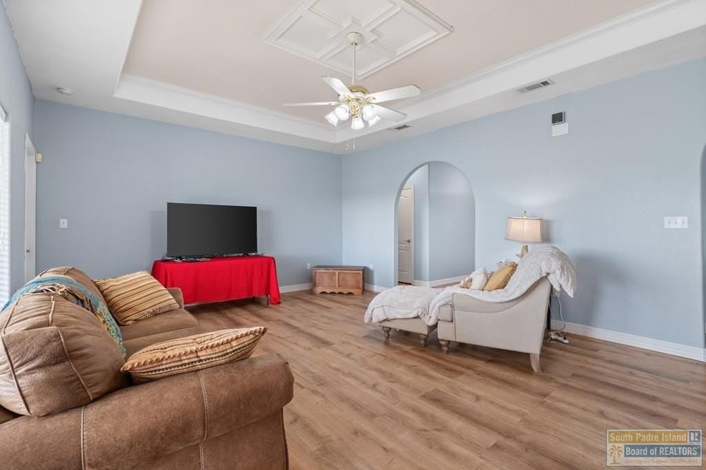 22 Augusta Dr - Photo 7 of 27