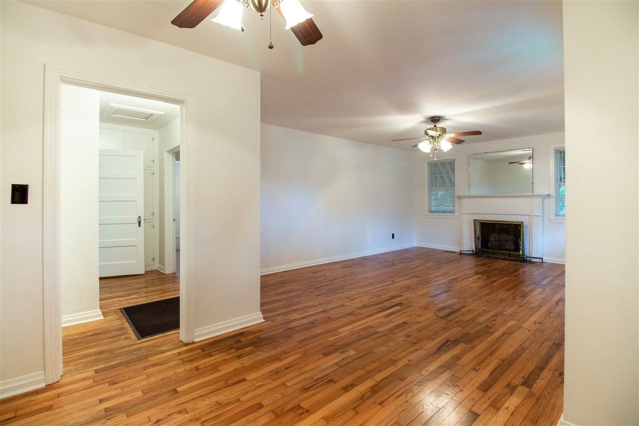 710 Glenview Dr - Photo 4 of 26