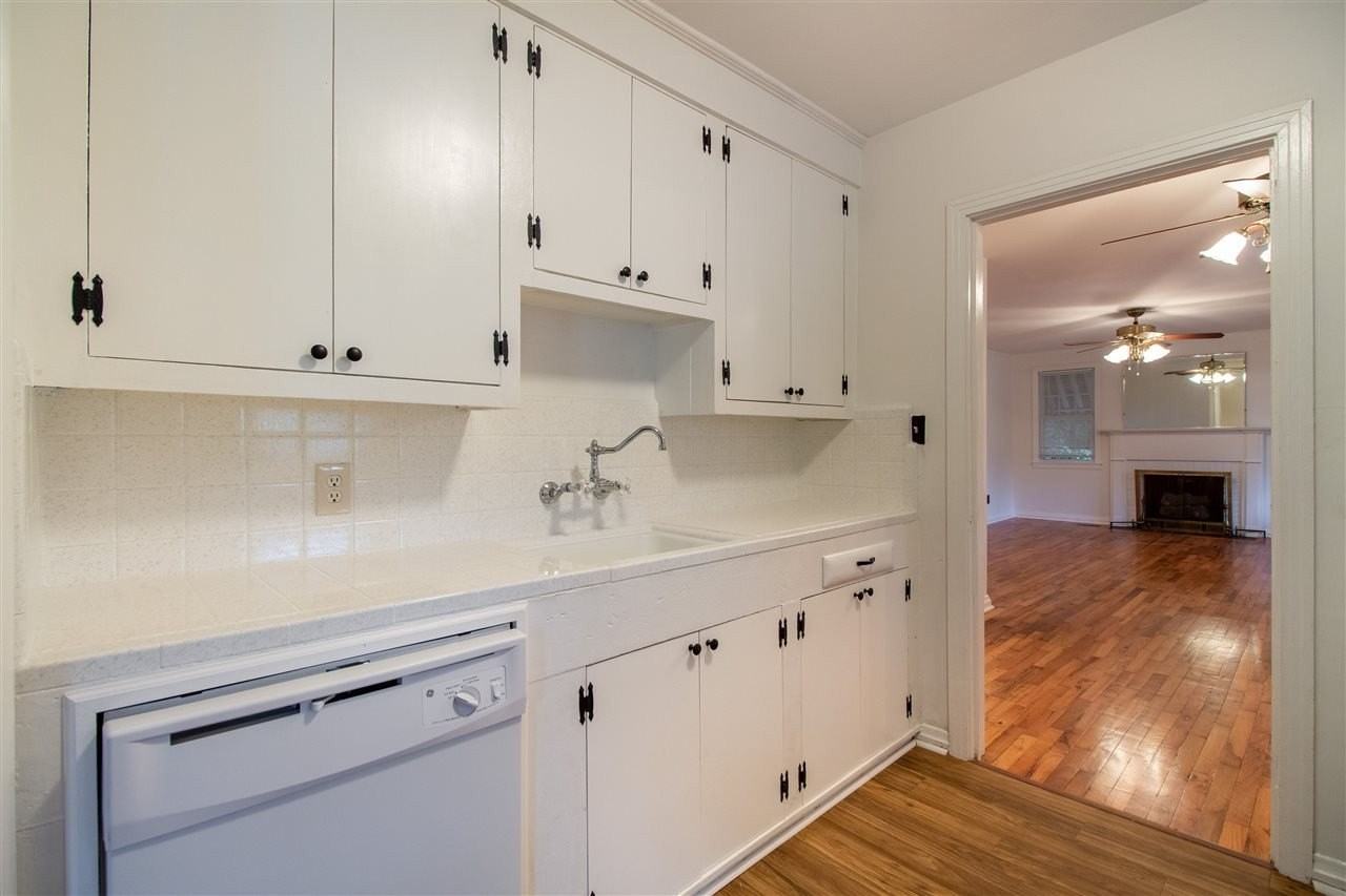 710 Glenview Dr - Photo 7 of 26