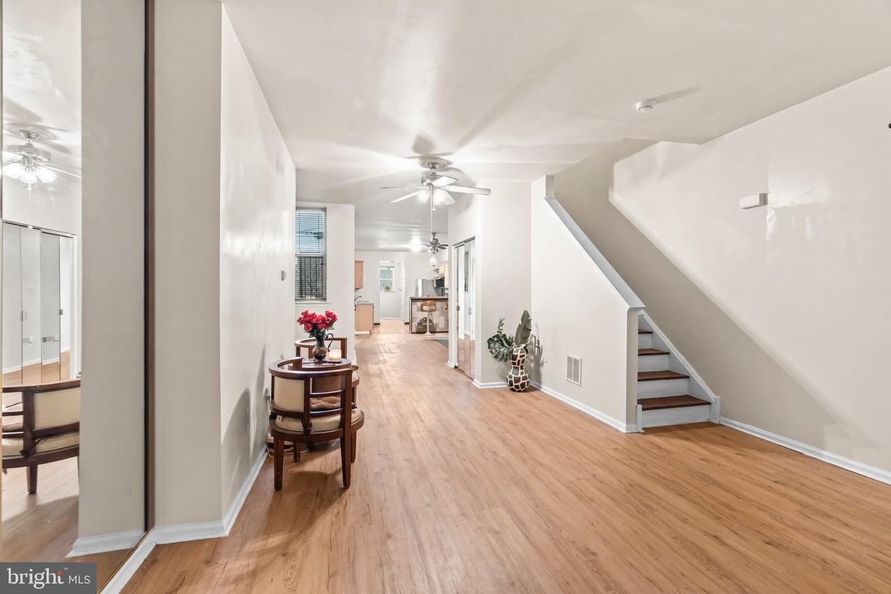 614 Benson St - Photo 5 of 31