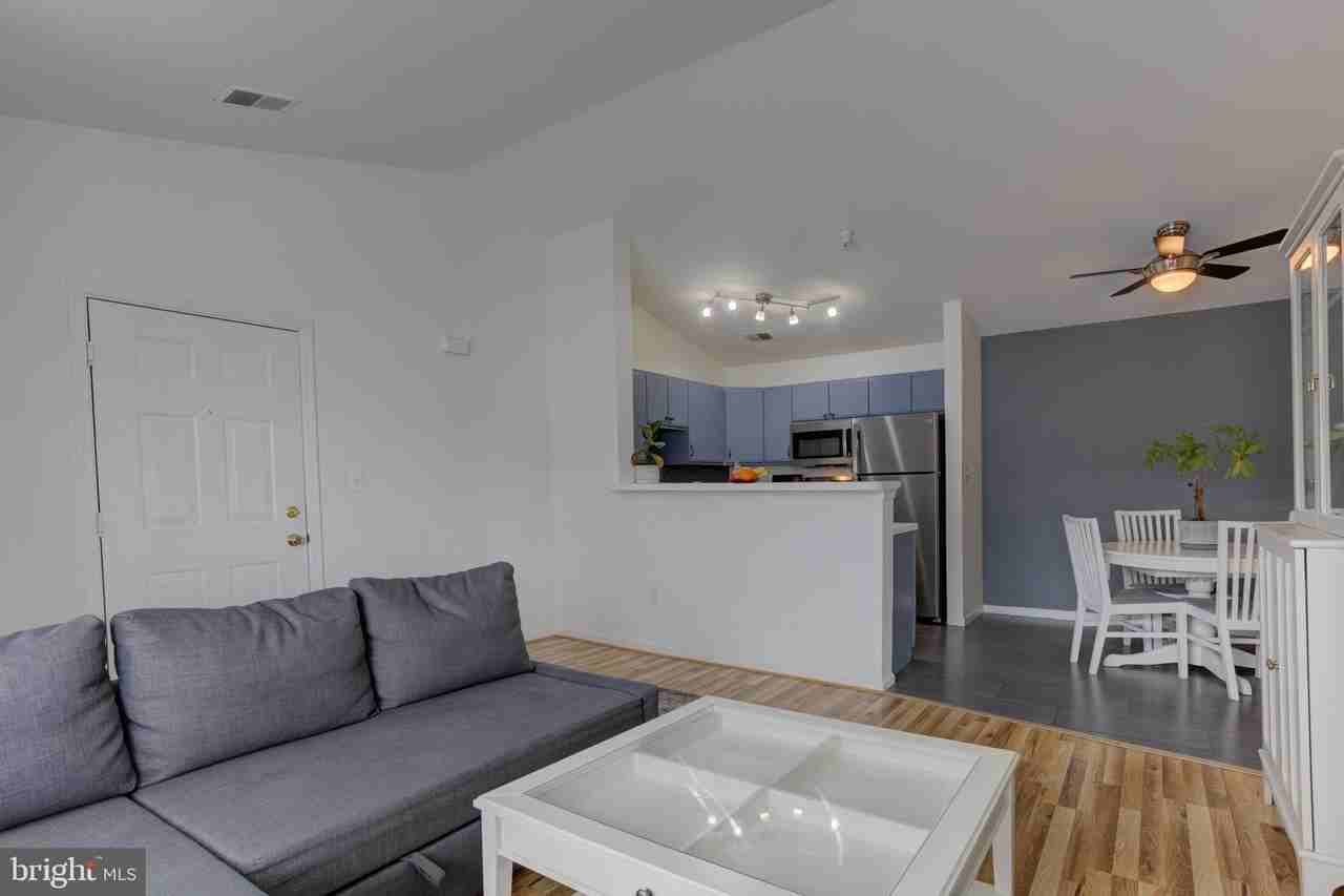 645 Constellation Sq Se Unit J #J - Photo 6 of 33