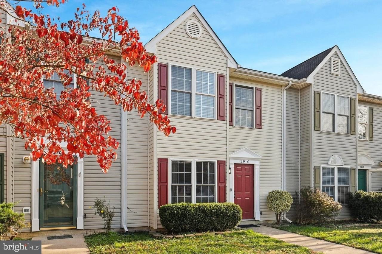 2910 Broyhill Ct - Photo 2 of 15