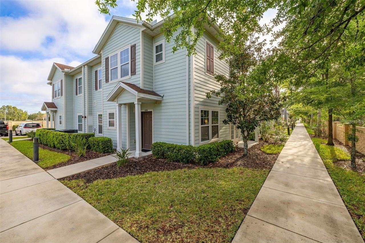 8996 Silver Pl - Photo 2 of 50