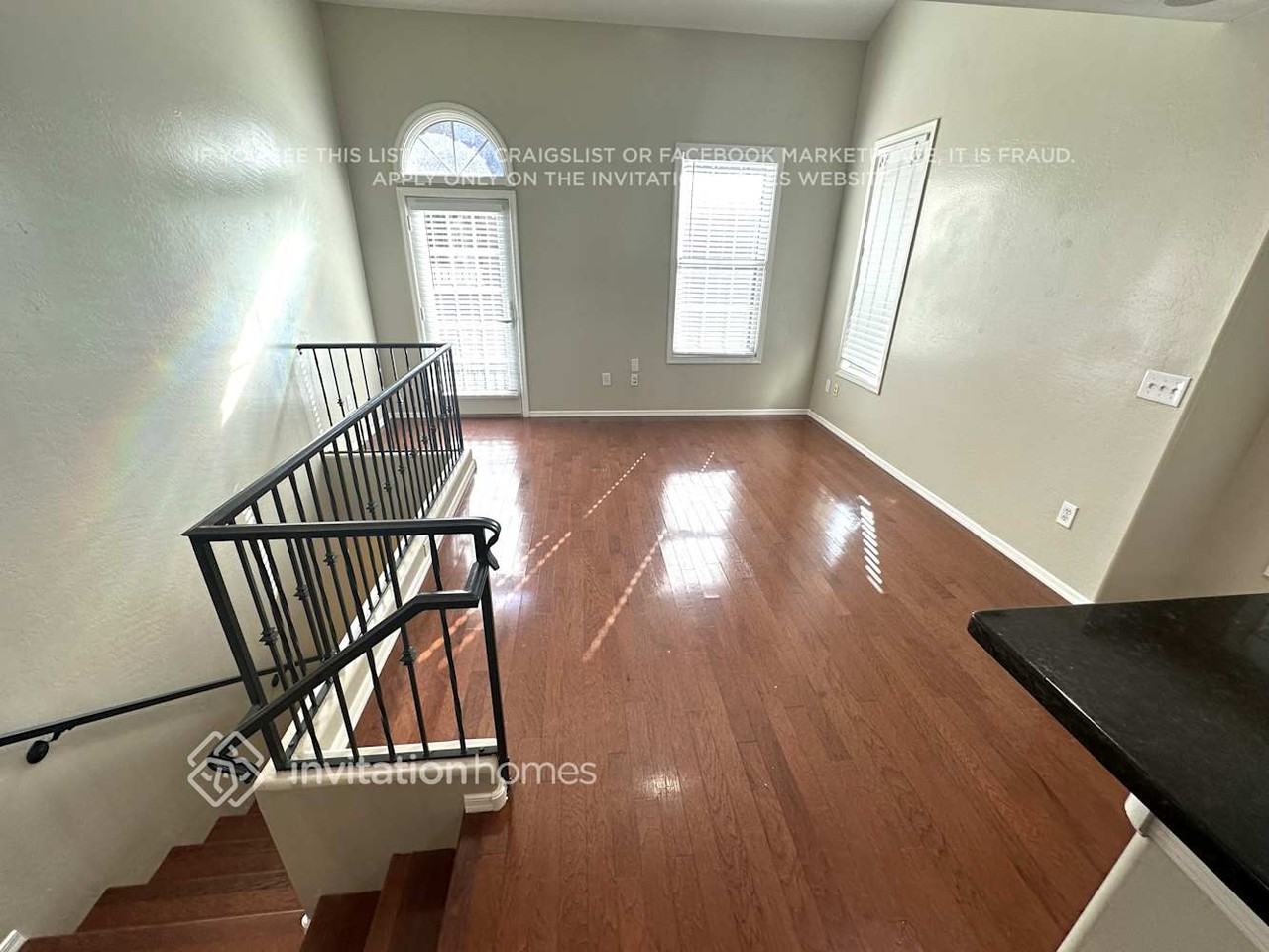 5727 S 21st Ter - Photo 2 of 11