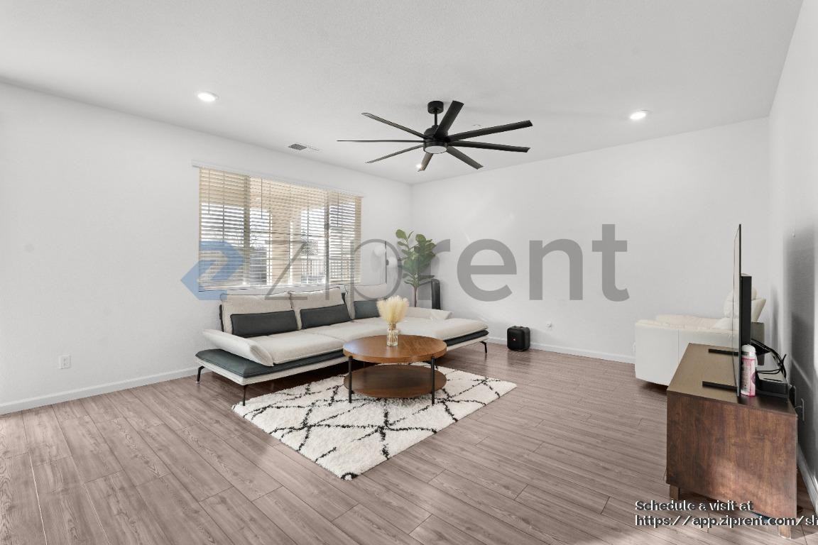 202 Martos Ct - Photo 4 of 24