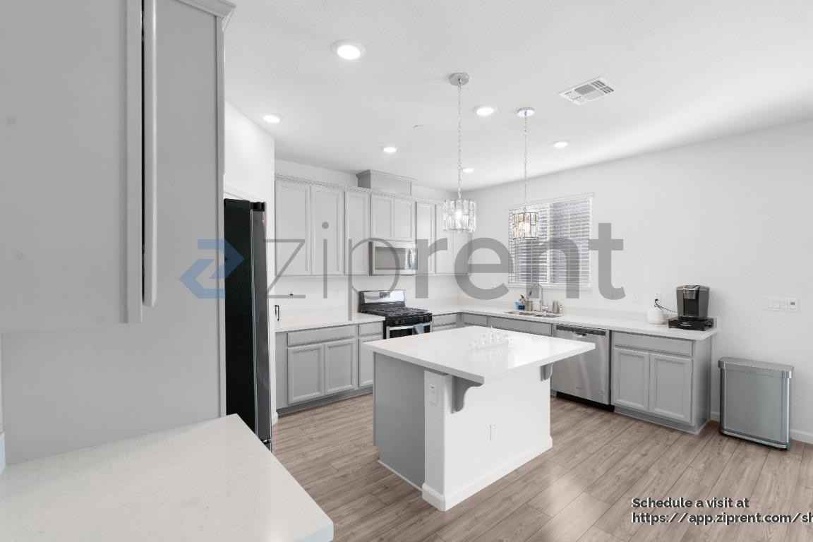 202 Martos Ct - Photo 7 of 24