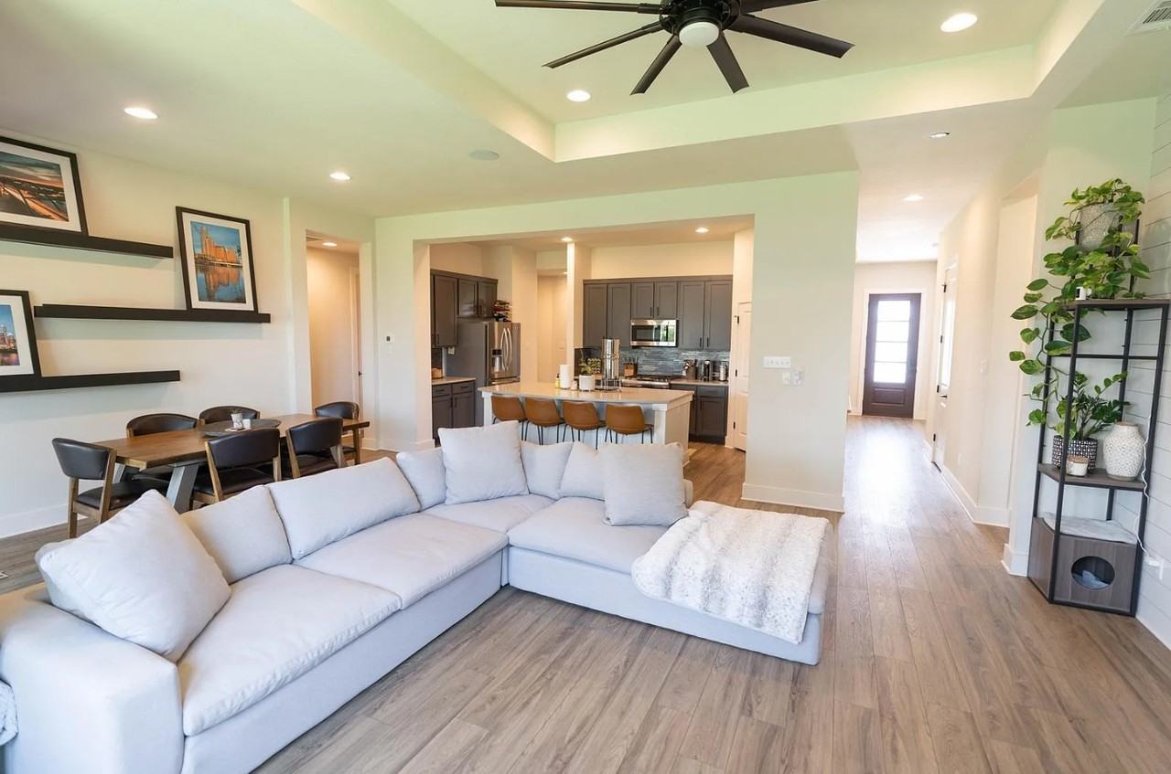 2517 Caddo Canoe Dr #1 - Photo 7 of 24