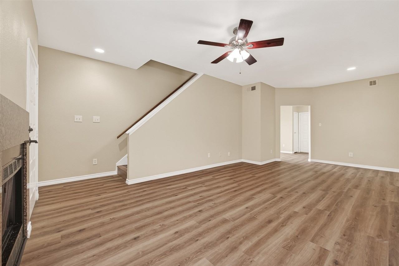 10811 Richmond Ave - Photo 5 of 35