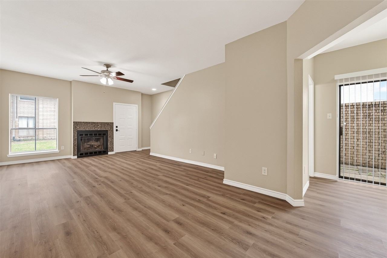 10811 Richmond Ave - Photo 6 of 35