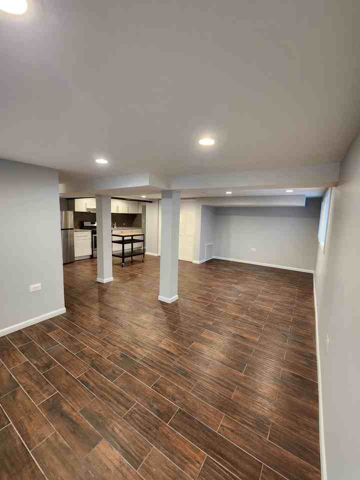 3055 N Lockwood Ave ##Gdn - Photo 3 of 20