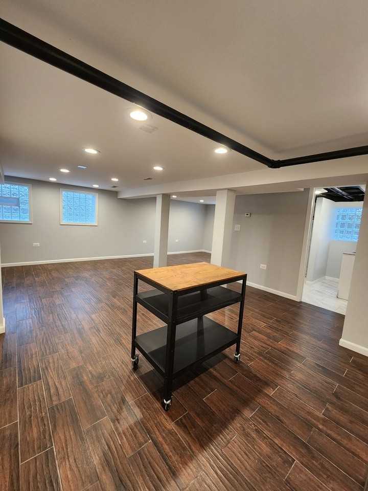 3055 N Lockwood Ave ##Gdn - Photo 6 of 20