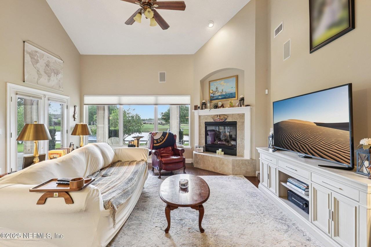 1311 Eagle Crossing Dr - Photo 5 of 50