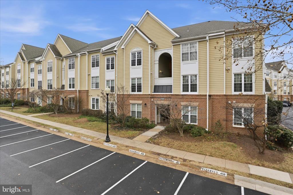 12905 Alton Sq ##302 - Photo 3 of 38