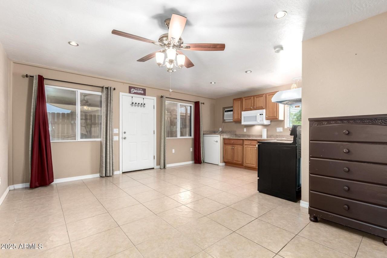 2245 N 22nd St - Photo 5 of 17