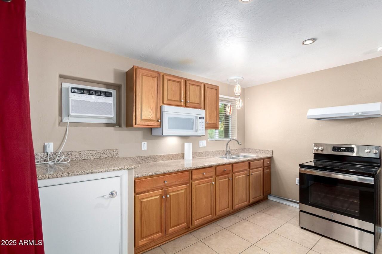 2245 N 22nd St - Photo 7 of 17