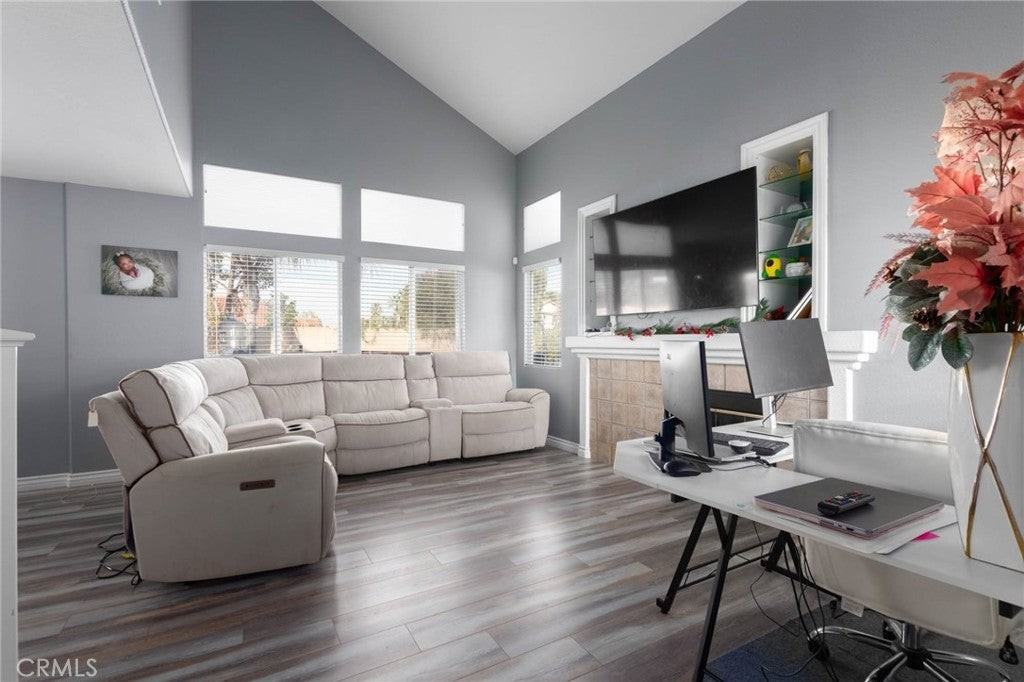 19596 Brisbane Dr - Photo 4 of 28