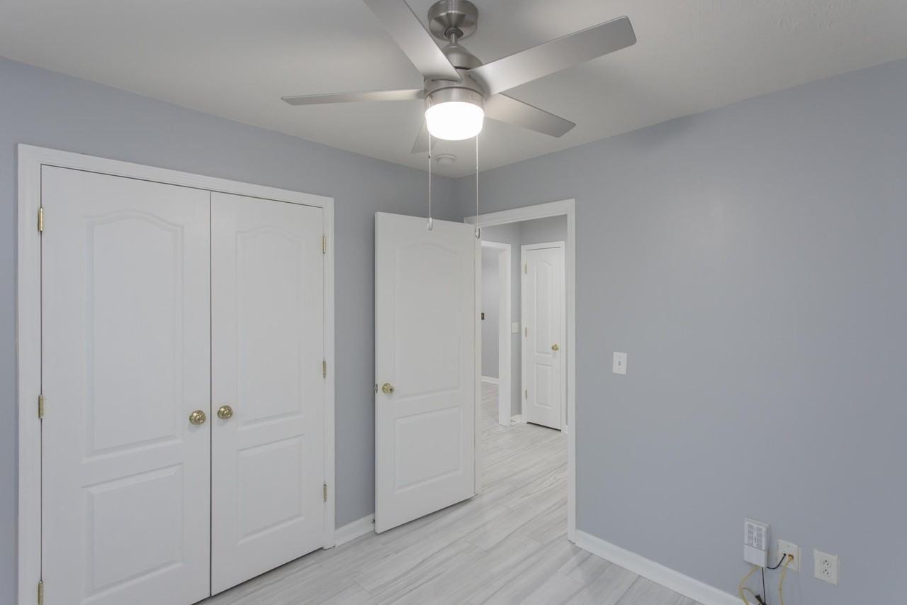 2727 Pepperdine Dr - Photo 3 of 29