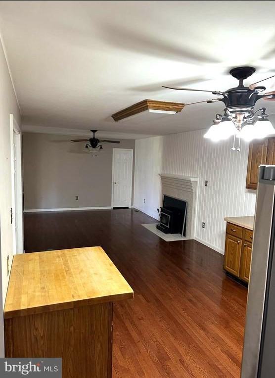 215 Brooke Rd - Photo 3 of 10