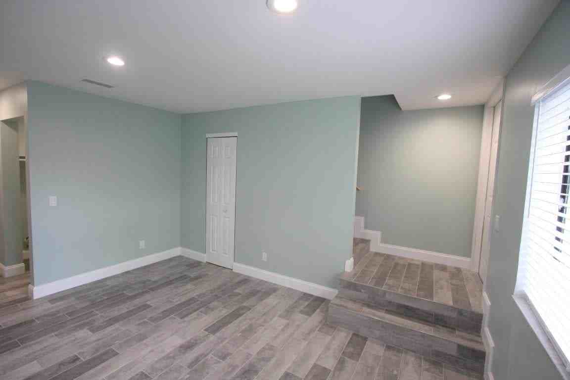 1145 Goldenrod Rd - Photo 6 of 30