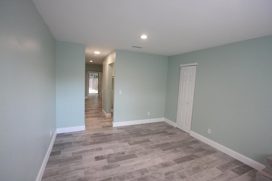 1145 Goldenrod Rd - Photo 7 of 30