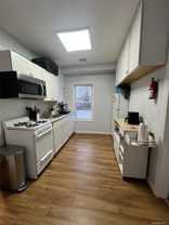 40 Tyler Ave ##4d - Photo 1 of 1