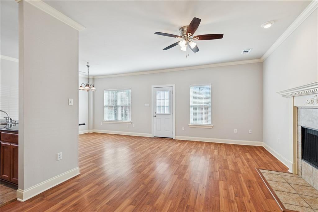 823 Coffee St - Photo 4 of 18