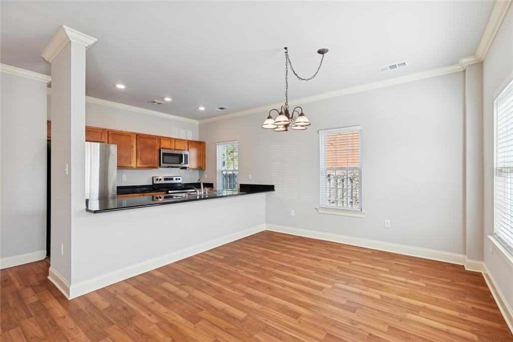 823 Coffee St - Photo 5 of 18