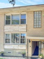featured image of 5043 W Cornelia Ave ##2