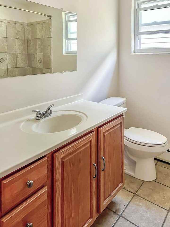 5043 W Cornelia Ave ##2 - Photo 4 of 17