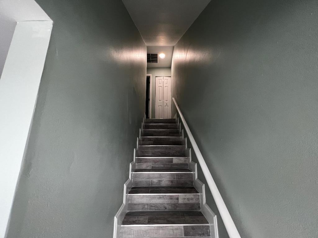 1147 Goldenrod Rd - Photo 5 of 18