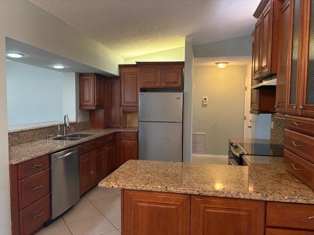 400 Sw Buxton Ave - Photo 5 of 14