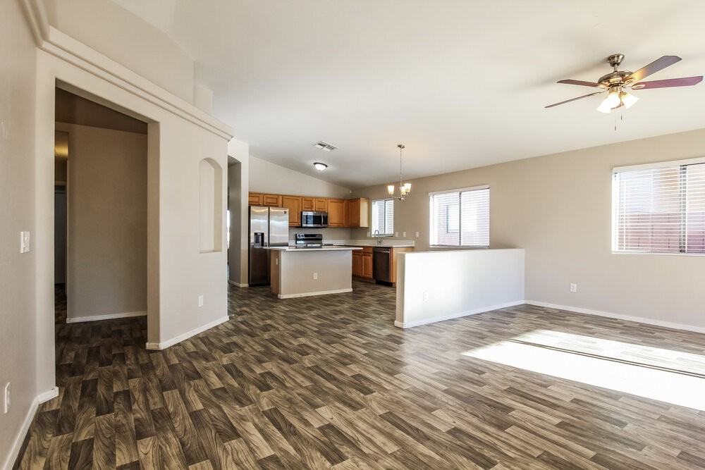 12417 W Mandalay Ln - Photo 6 of 16