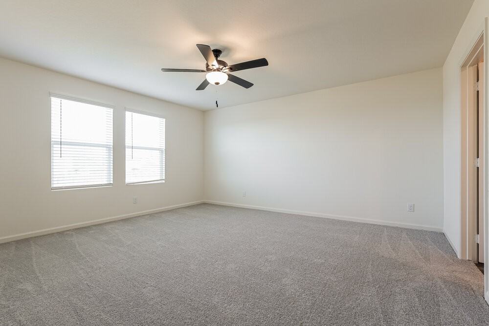 5819 Texas Palm Dr - Photo 4 of 17