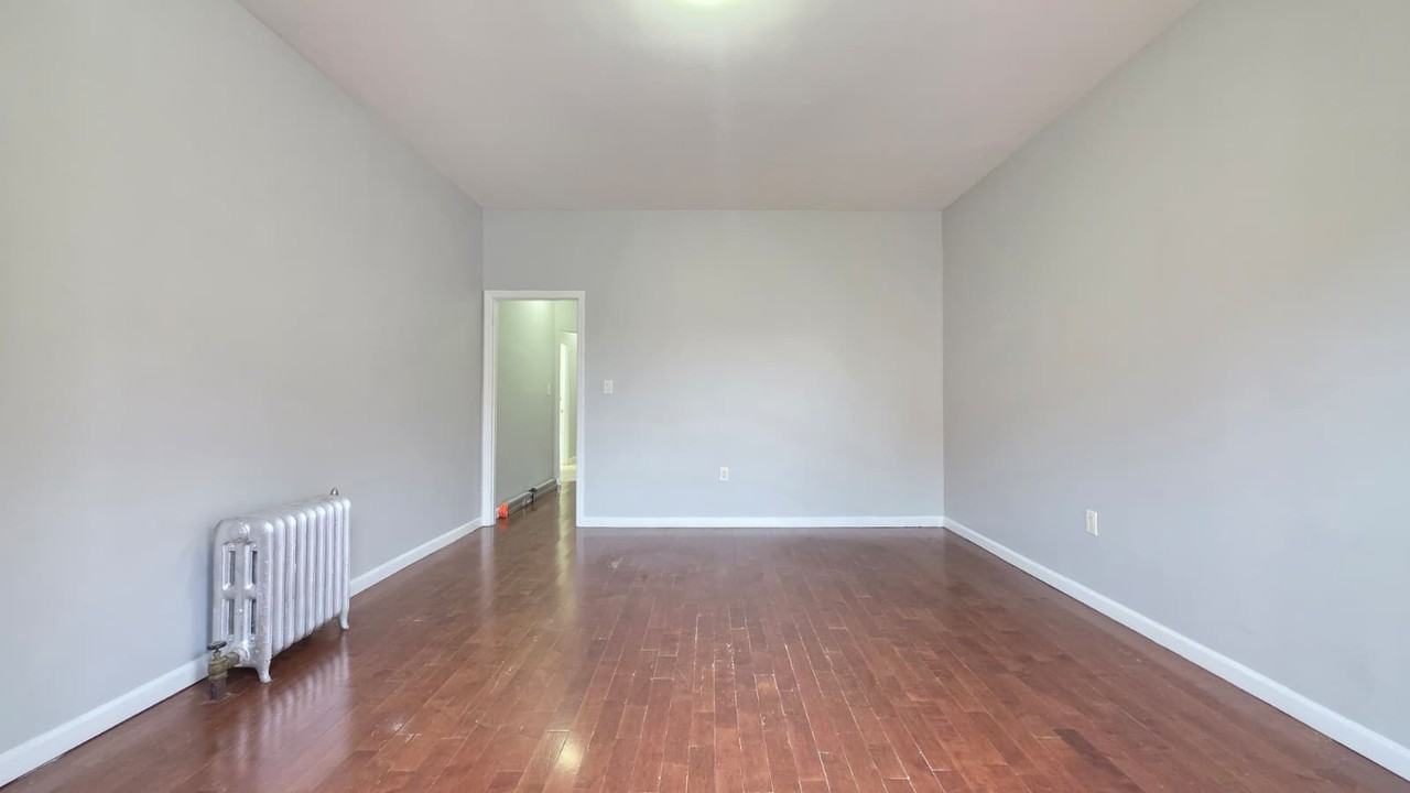 2106 Arthur Avenue #1 - Photo 2 of 9