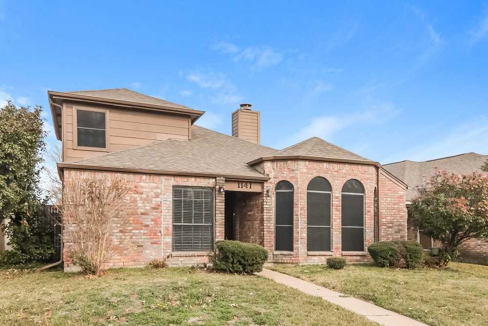 1141 Paintbrush St - Photo 4 of 17