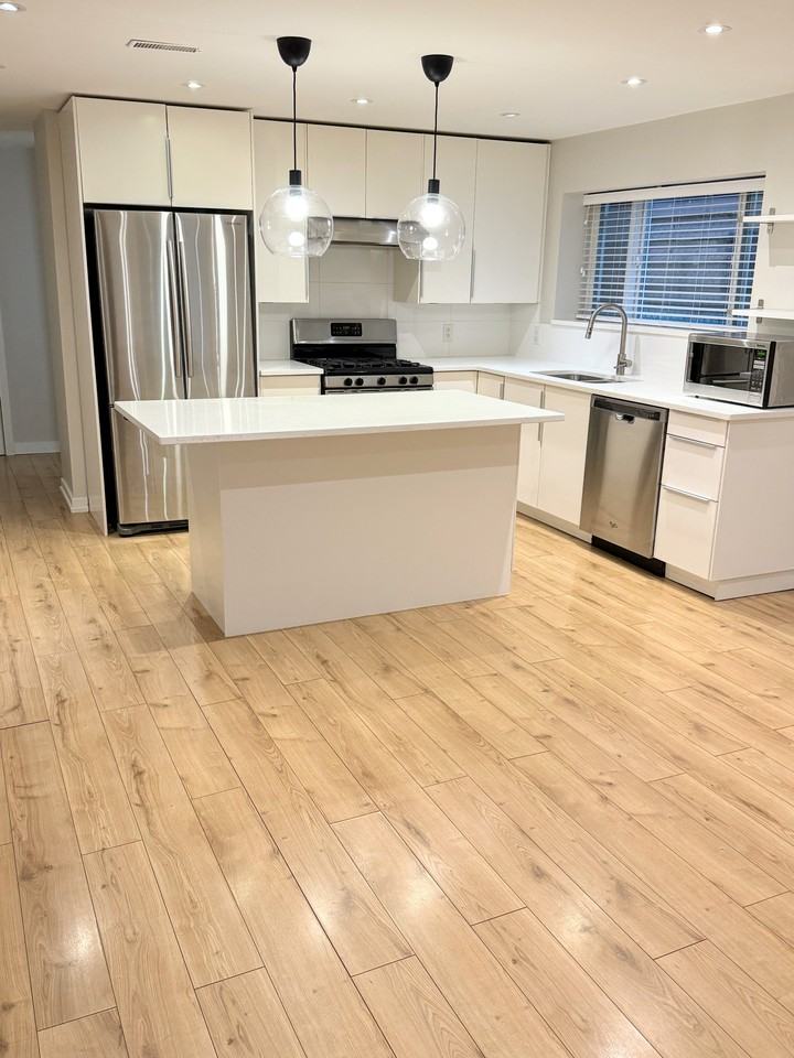 Slocan St & E 24th Ave - Photo 4 of 15