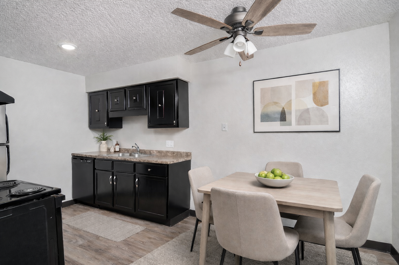 Thunder Ridge Apartments - Photo 7 of 17