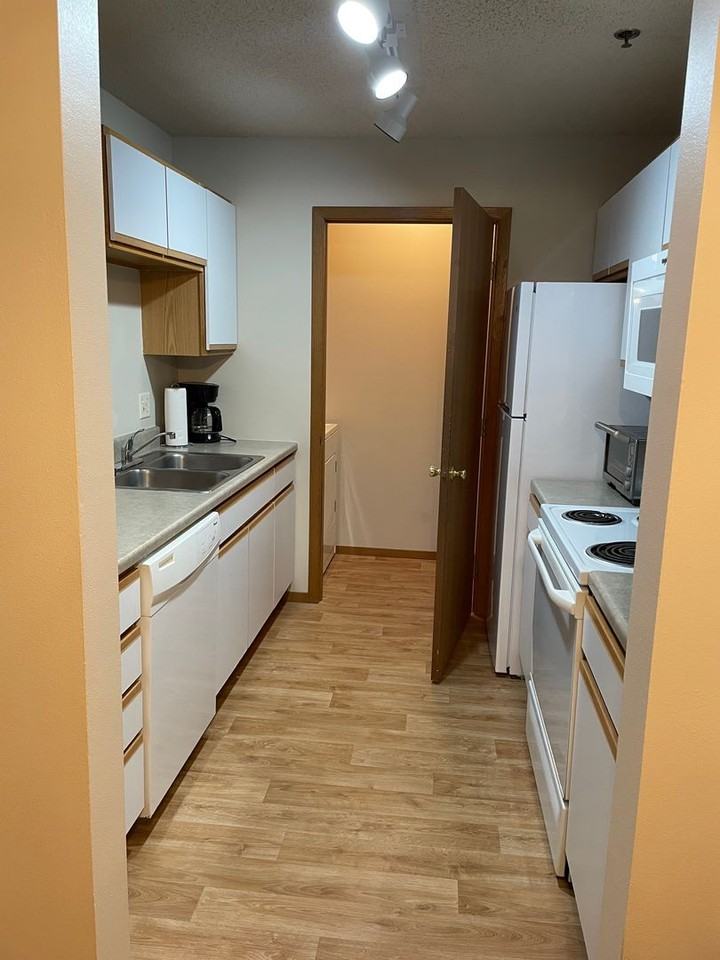 LYNCREST LLP - Photo 2 of 9