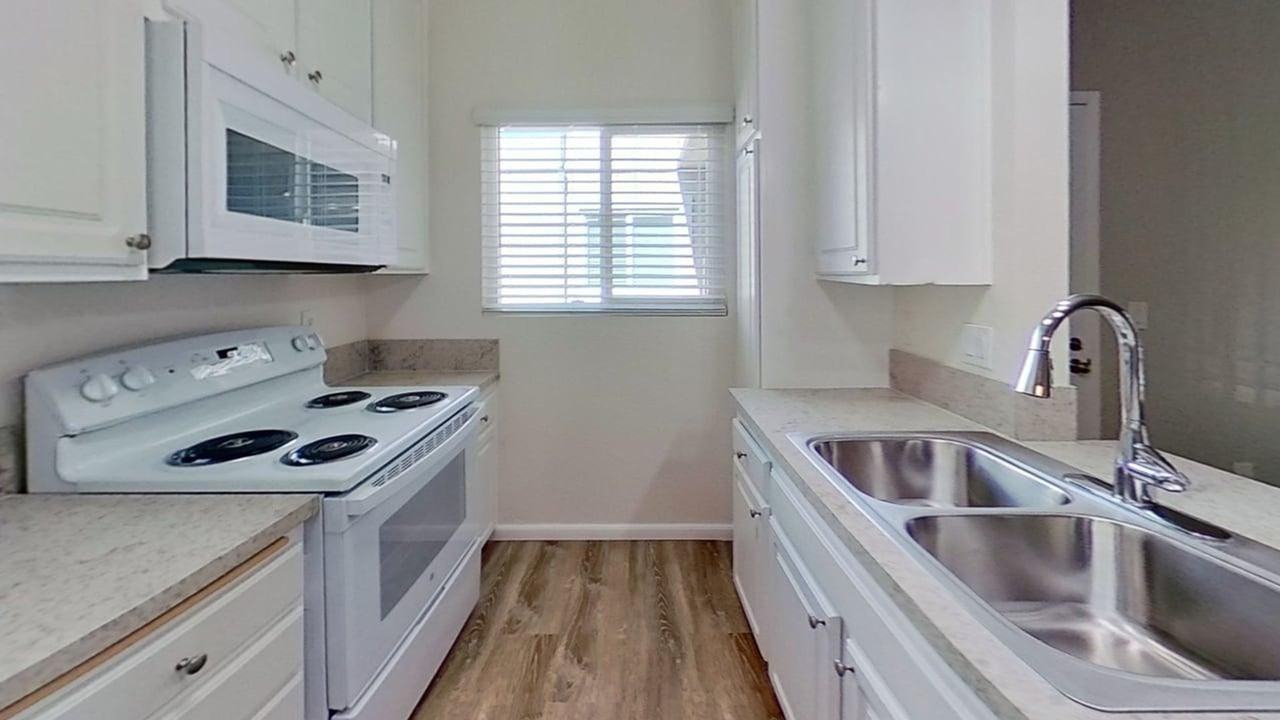 Wexford Manor Apartments - Photo 4 of 50