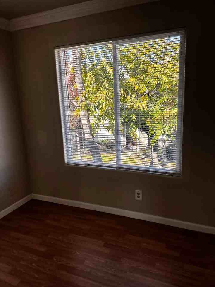 1395 McQuesten Drive #C - Photo 4 of 17