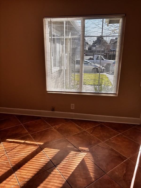 1395 McQuesten Drive #C - Photo 7 of 17