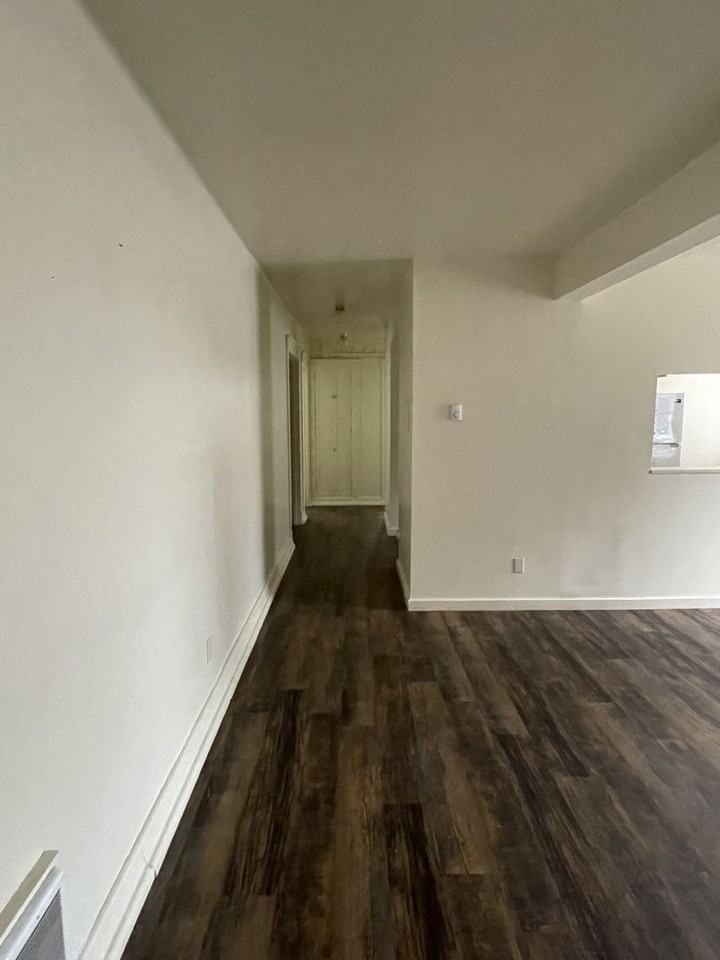 701 H St - Photo 4 of 19