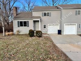 featured image of 1924 E 97th St