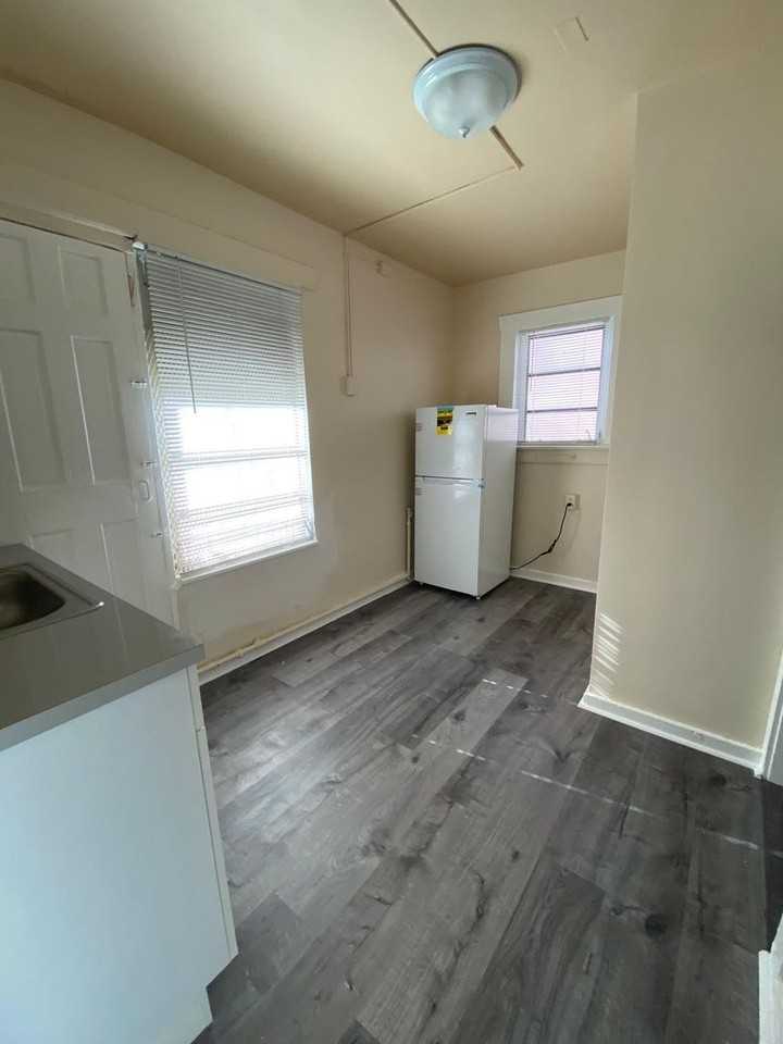 1011 Apartments - Photo 2 of 44