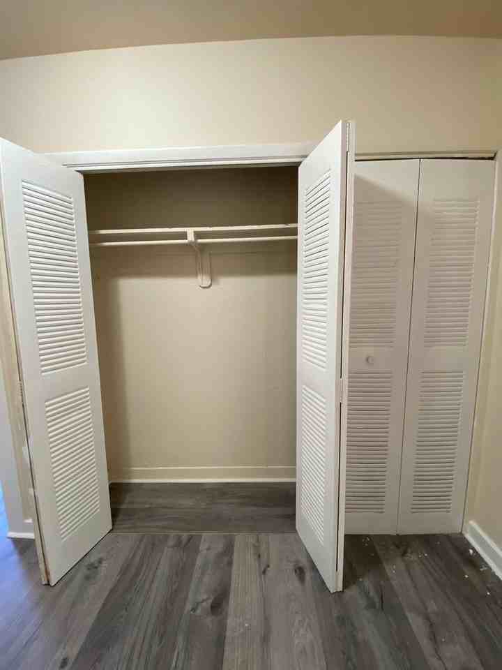 1011 Apartments - Photo 3 of 44