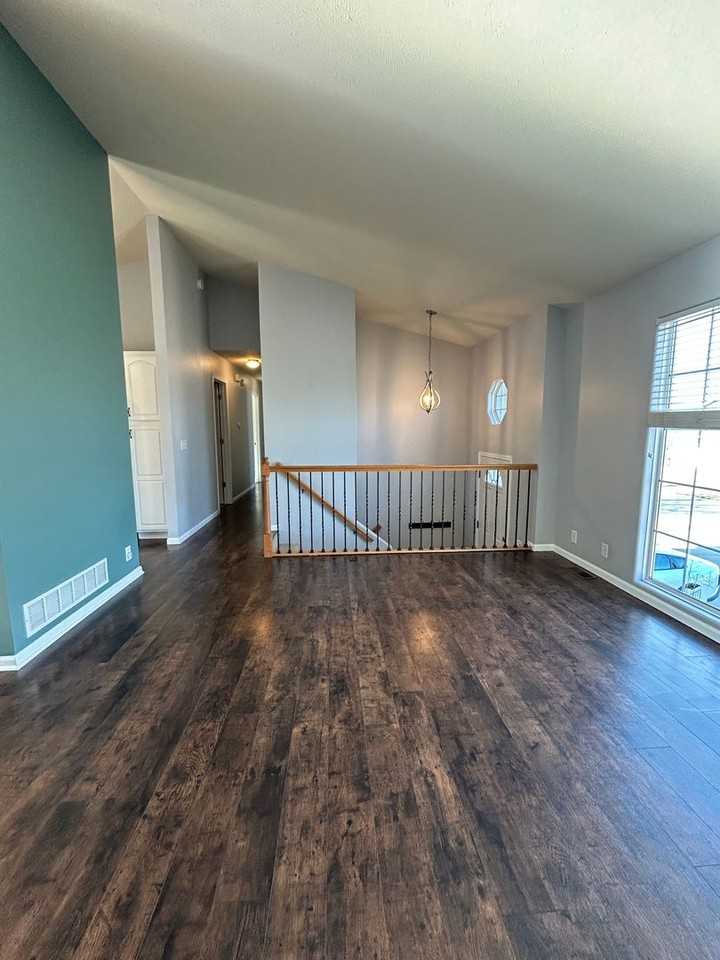 817 Lake Vista Dr - Photo 4 of 27