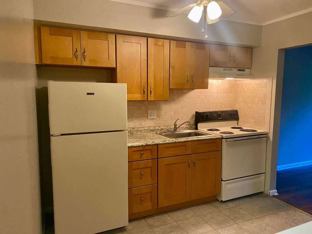 Parkwoode II - Photo 3 of 23