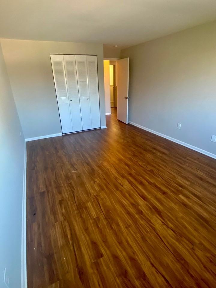 Parkwoode II - Photo 4 of 23