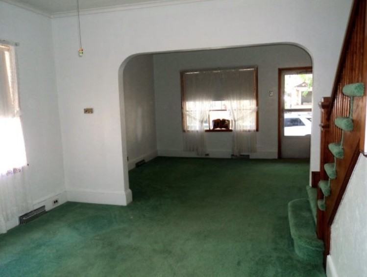 125 East Bennett Street - Photo 2 of 18